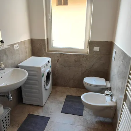 Uno Spazio Di Vibrazioni Lejlighed Lezzeno